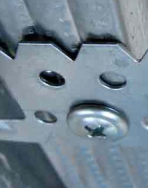 Утепление дома под сайдинг: каких ошибок важно избежать и какой материал лучше выбрать