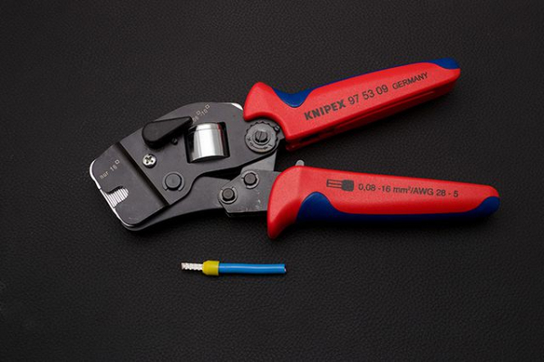 Правильное подключение автомата в щитке: инструкция и какие ошибки точно нужно не допускать