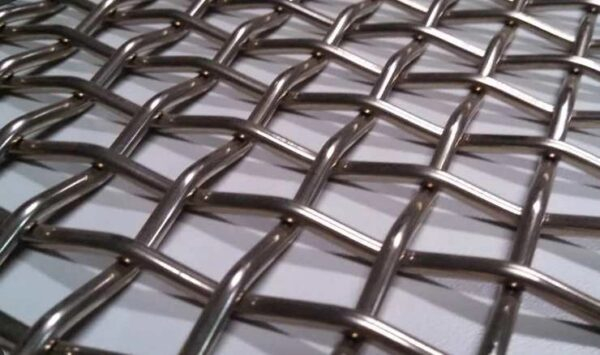 Сетка металлическая и её особенности: виды, предназначения, преимущества и недостатки
