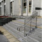 Почему выбирают перила и поручни из нержавейки: основные преимущества