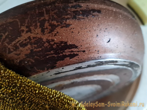 Как и чем дешево удалить многодневный нагар