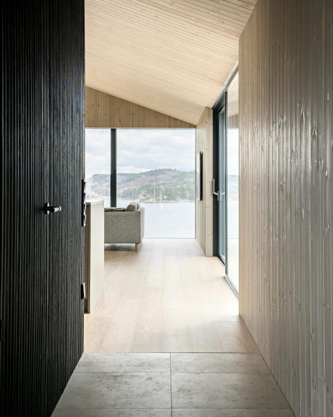 Современная вилла в суровом скандинавском ландшафте